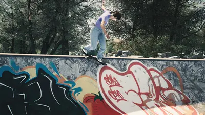 Session: Skate Sim screenshot 0
